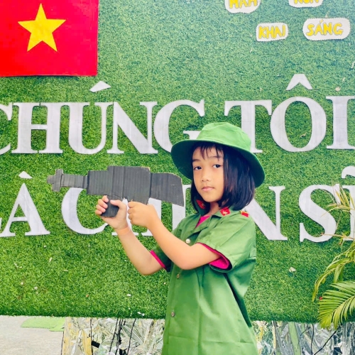 Diễn tập làm cô chú bộ đội cs2