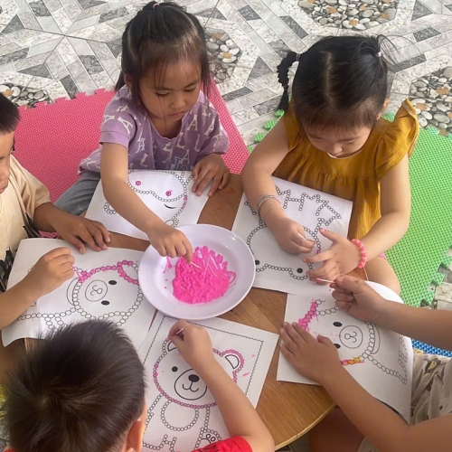 Vui học chấm màu lớp lá cs4