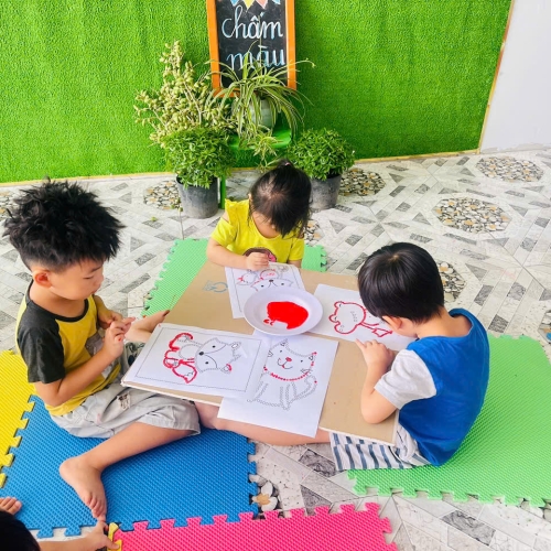 Vui học chấm màu lớp lá cs4