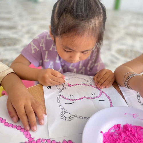 Vui học chấm màu lớp lá cs4