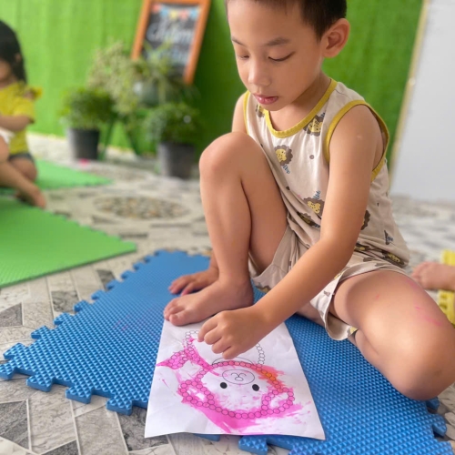 Vui học chấm màu lớp lá cs4