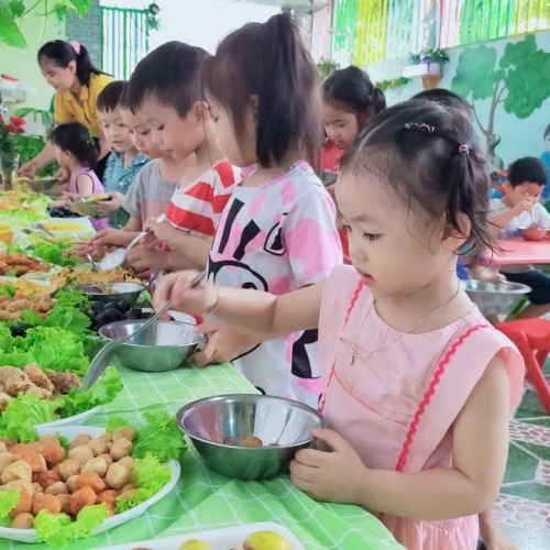 Tiệc Buffet Mừng Ngày 20-10 CS4