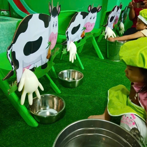 Trải Nghiệm Vắt Sữa Bò CS2