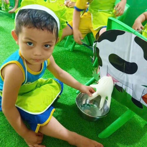 Trải Nghiệm Vắt Sữa Bò CS2