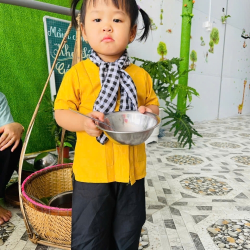 Trải nghiệm gánh chè tuổi thơ