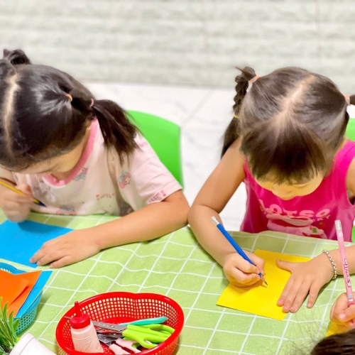 Tạo hình con chuồn chuồn