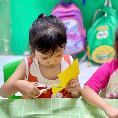 Tạo hình con chuồn chuồn