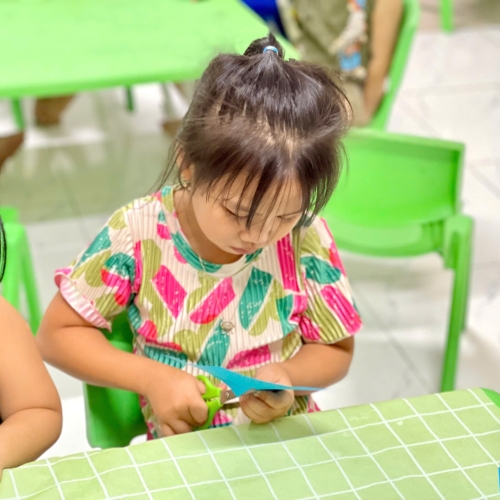 Tạo hình con chuồn chuồn