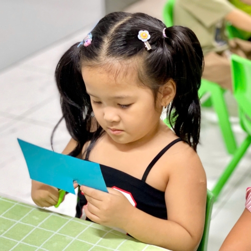 Tạo hình con chuồn chuồn