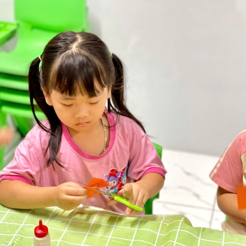 Tạo hình con chuồn chuồn