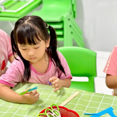 Tạo hình con chuồn chuồn