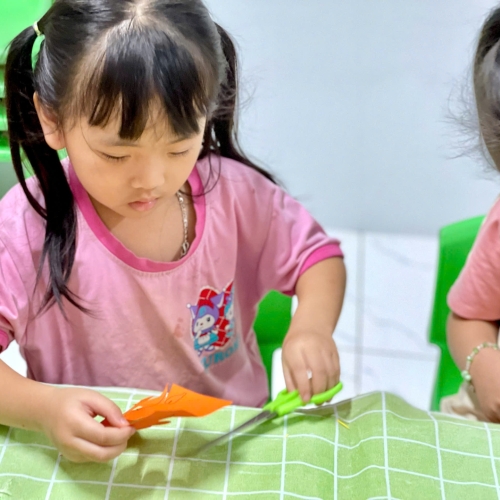 Tạo hình con chuồn chuồn