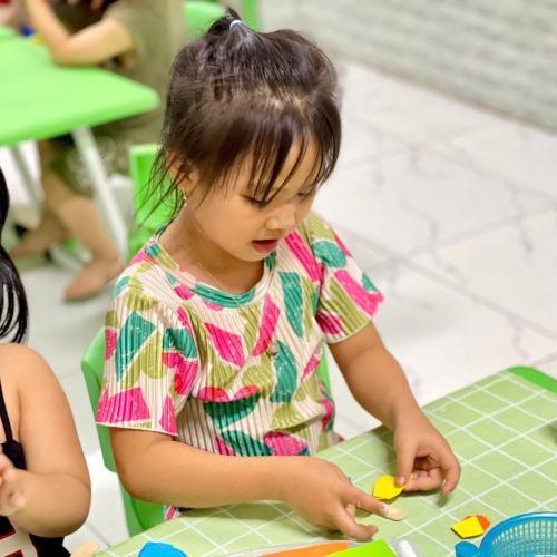 Tạo hình con chuồn chuồn